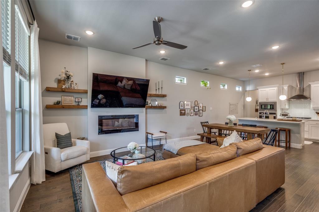 4255 Runway Mews