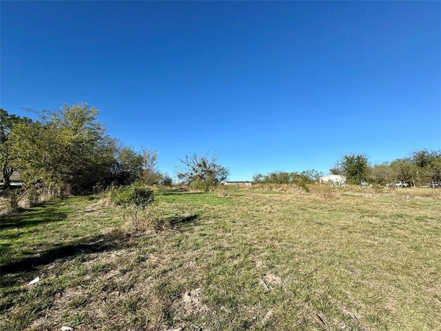Ready to build your dream? This fantastic lot in Kerens gives you just over an acre to make it happen - whether you want to create a custom home or set up a weekend mobile home retreat. You’ll love the relaxed, small-town vibe here, plus you’re only about an hour from downtown Dallas when you want some city action. There are no known deed restrictions, so you have the freedom to design what fits your lifestyle best. Utilities—including electricity—are right at the cul-de-sac, making hookups a breeze. Picture peaceful mornings, friendly neighbors, and easy access to Cedar Creek Lake and Richland Chambers Reservoir for fishing and fun. Enjoy quiet country living without giving up the essentials. Opportunities like this don’t last, so grab your slice of Texas and start making memories today!