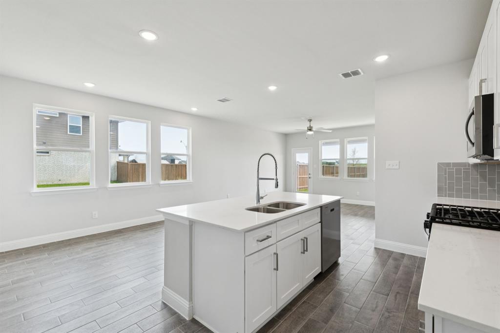 2716 Island Palm Court