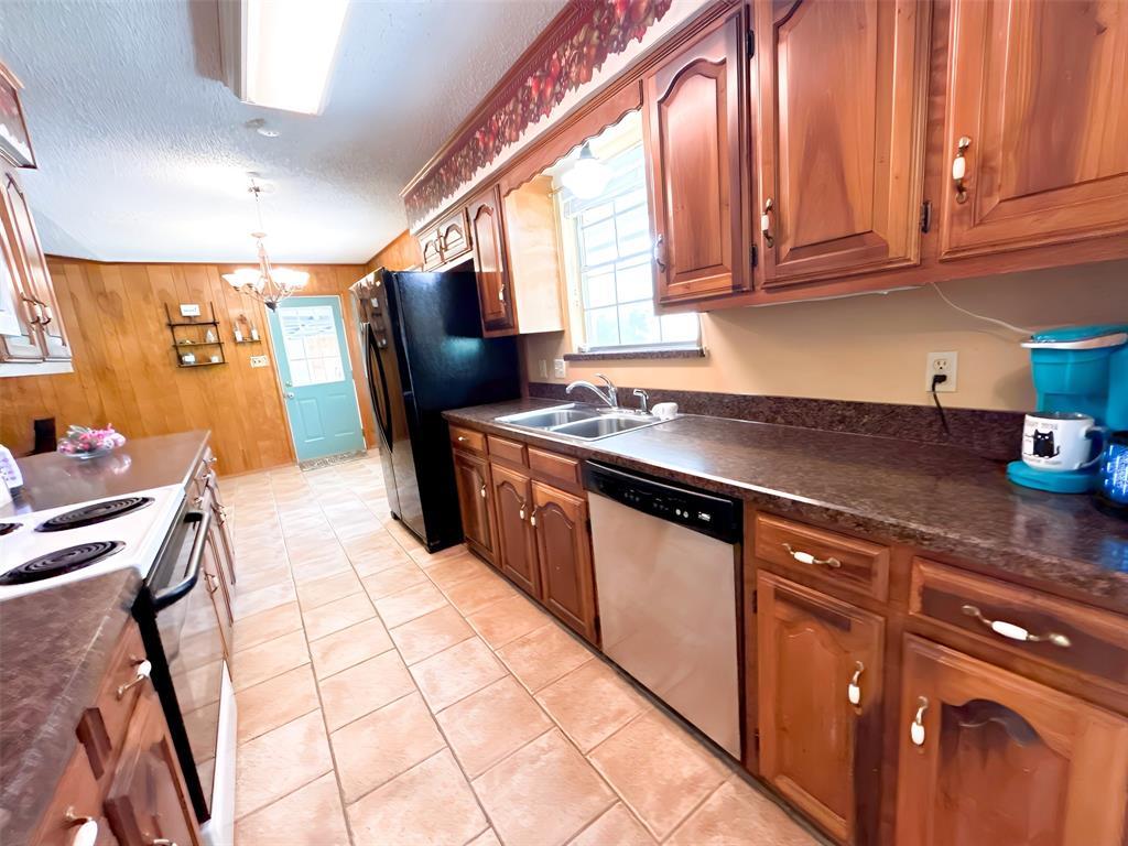 107 W Bayside Drive