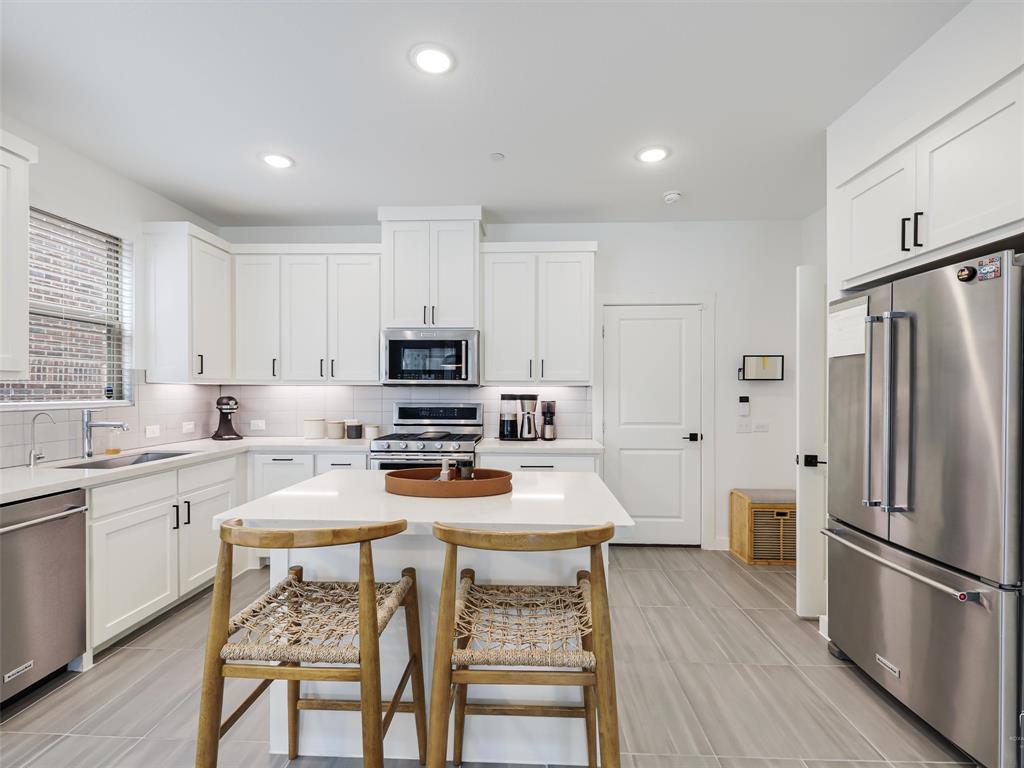 Ridge View Twnhms - Residential