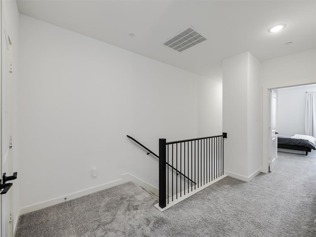 Ridge View Twnhms - Residential