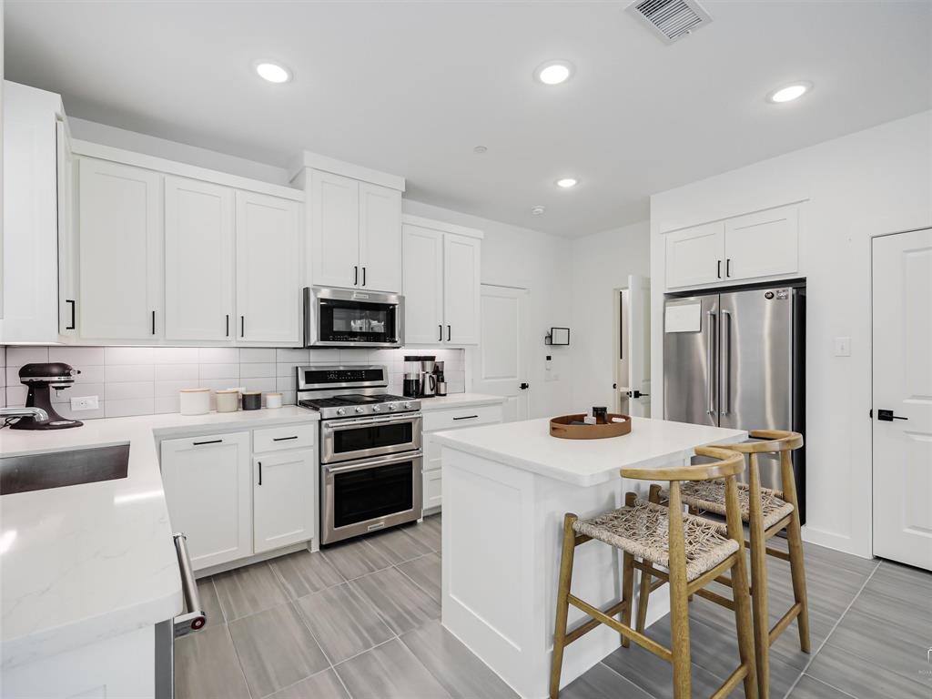 Ridge View Twnhms - Residential