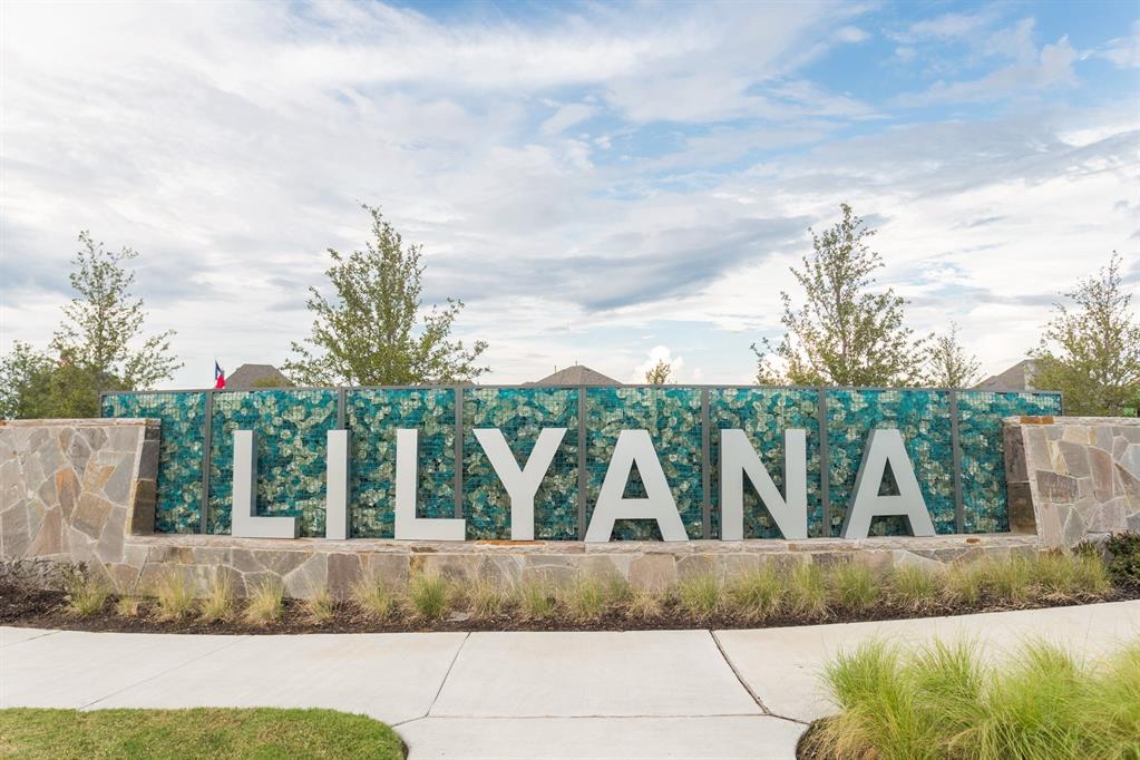 3516 Water Lily Way