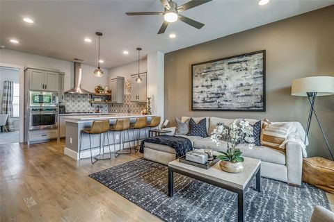 Photo of 4721 Asher Place, Dallas, TX 75204 (MLS # 21133741)