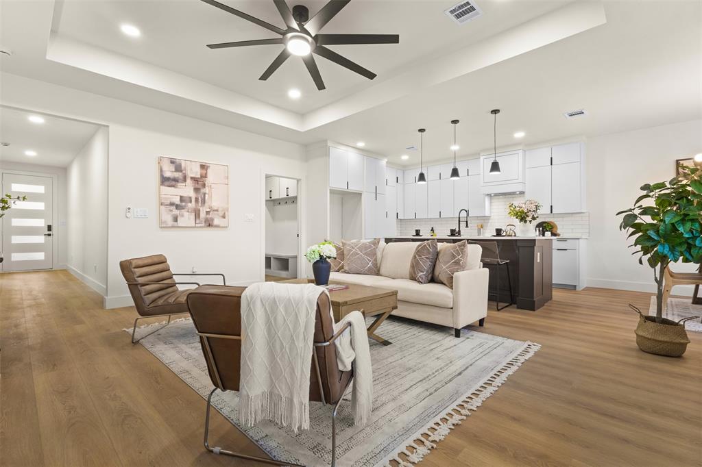 Casa View Heights - Residential