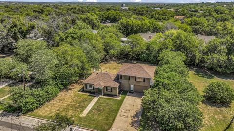 1009 S Brazos Street Weatherford TX 76086