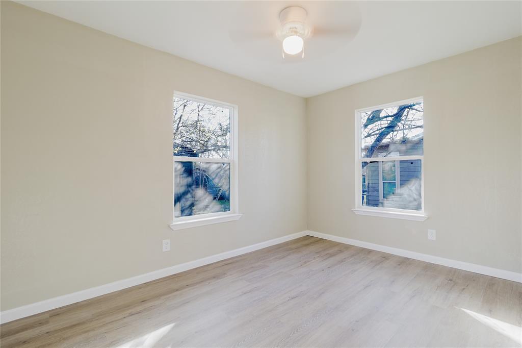 Edgewood Ennis - Residential