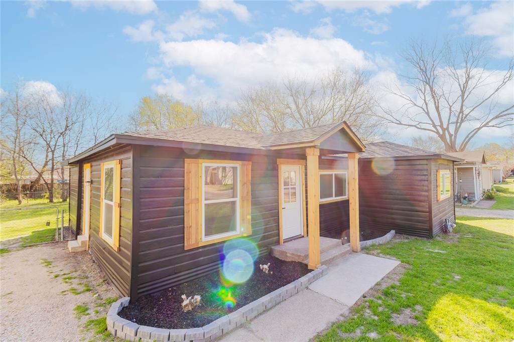 Edgewood Ennis - Residential