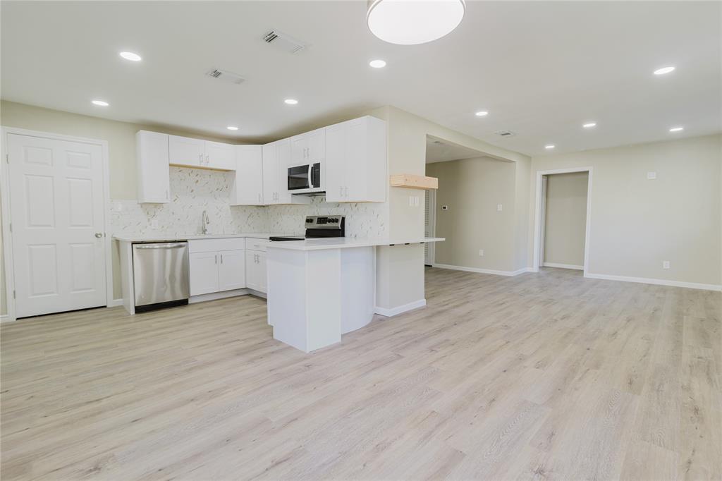 904 Edgewood Street