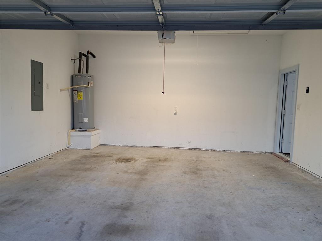 Kiest - Residential Lease