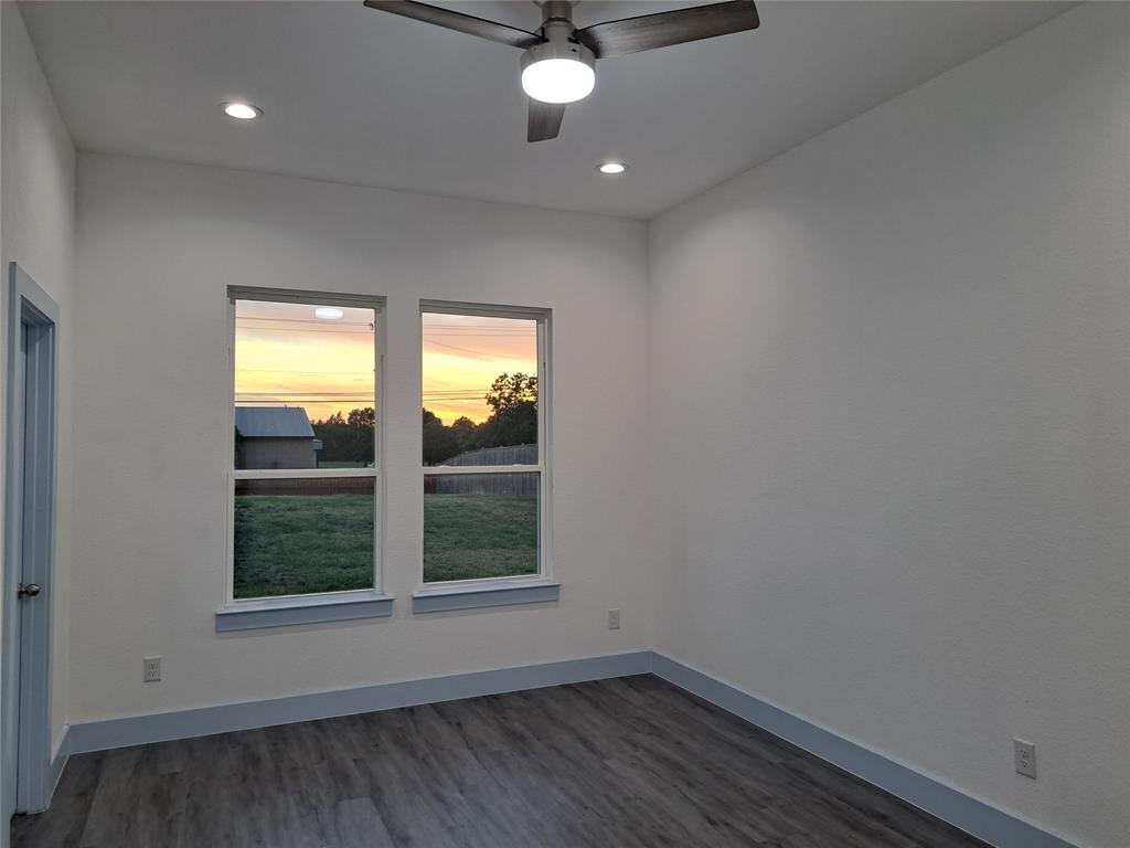 Kiest - Residential Lease