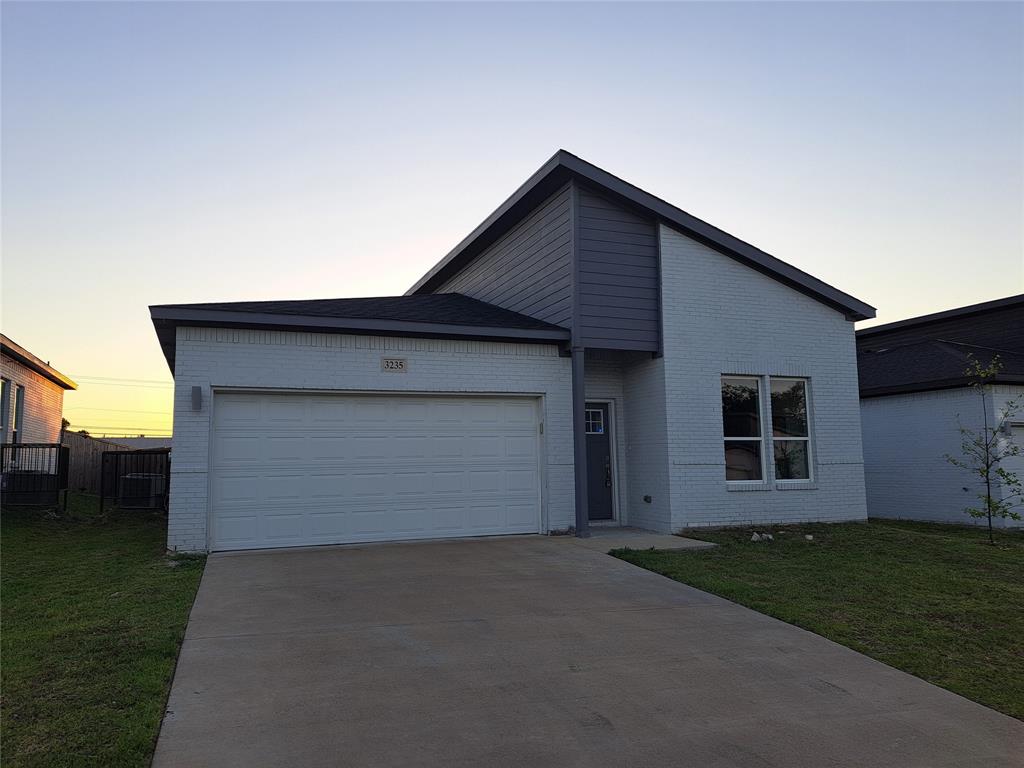 Kiest - Residential Lease