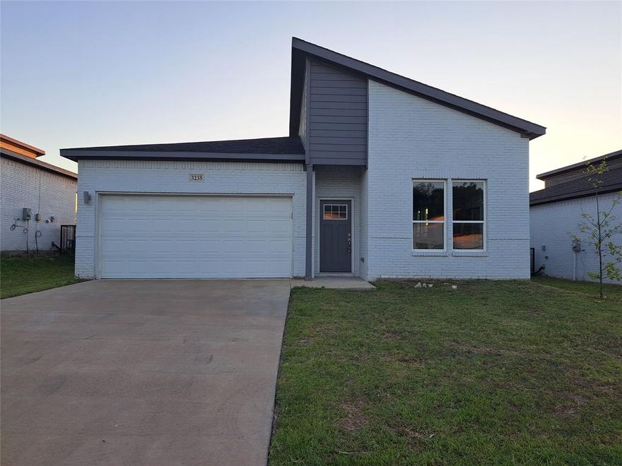 Like New Home! about 9 miles away from Downtown Dallas Historic and 5 miles from Bishop Arts Districts. This 2022 built, 4 rooms, 2 full baths home has modern open floor plan with 2 cars garage and opener. All stainless steel appliances including refrigerator in the kitchen. Ceiling fans in all rooms. Laminate wood floors in all rooms and tiles in the bathrooms. Large fenced backyard! Pets are NOT permitted by the owner unless required by law. TEXT MANAGEMENT AT, TWO ONE FOUR, 230, ONE THOUSAND, with any questions. Resident Qualifying Criteria available via email. We will do our best to conclude our assessment as soon as possible, however it is largely dependent on your client’s response time and their references response time. So please make sure your clients submit full and clear information.