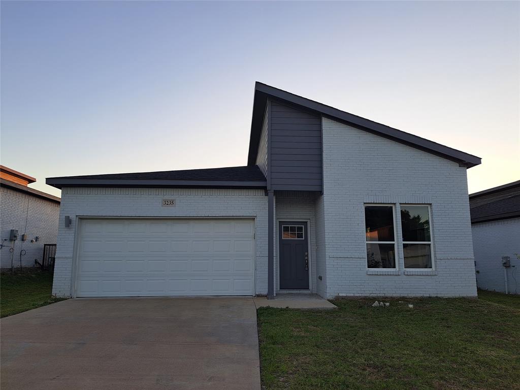 Kiest - Residential Lease