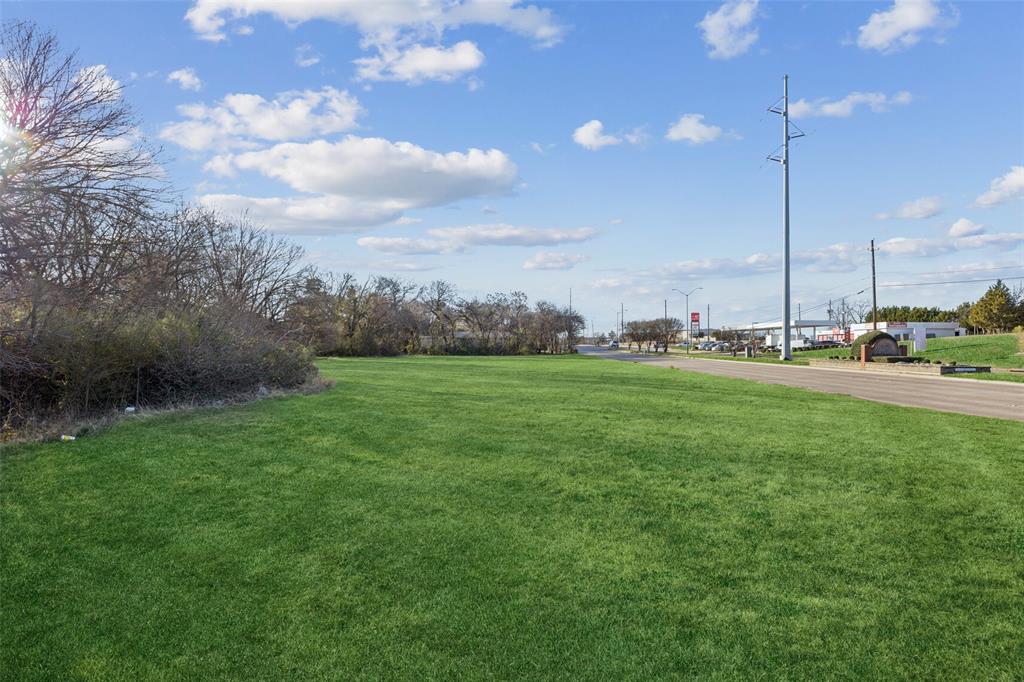 1010 N Cedar Ridge Drive