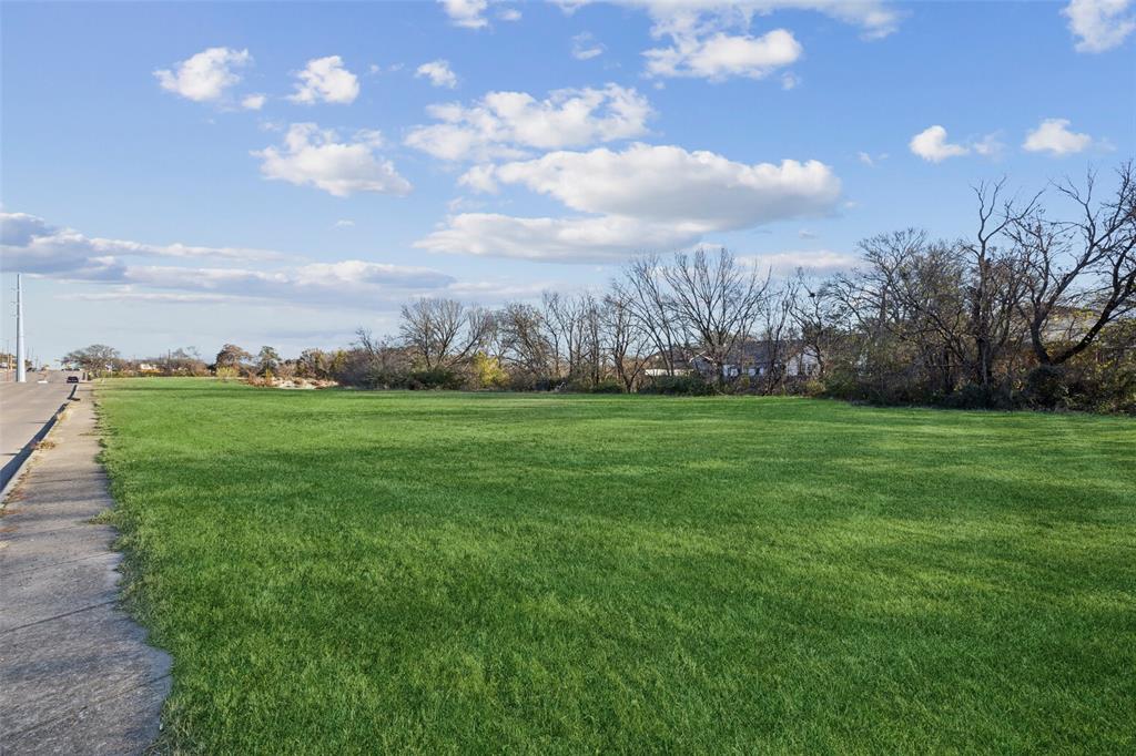 1010 N Cedar Ridge Drive