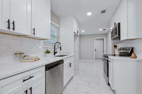 Tiny photo for 4918 Cliffwood Drive, Garland, TX 75043 (MLS # 21341182)