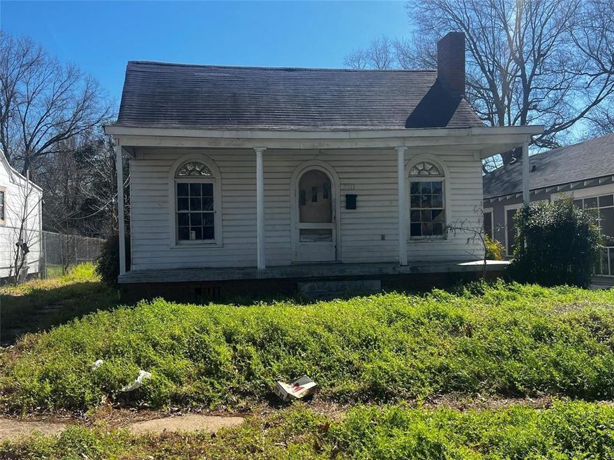 Investment Opportunity! This property is included in a 3 investment package for $150K. This property can be sold separately. Contact listing agent for more details.
