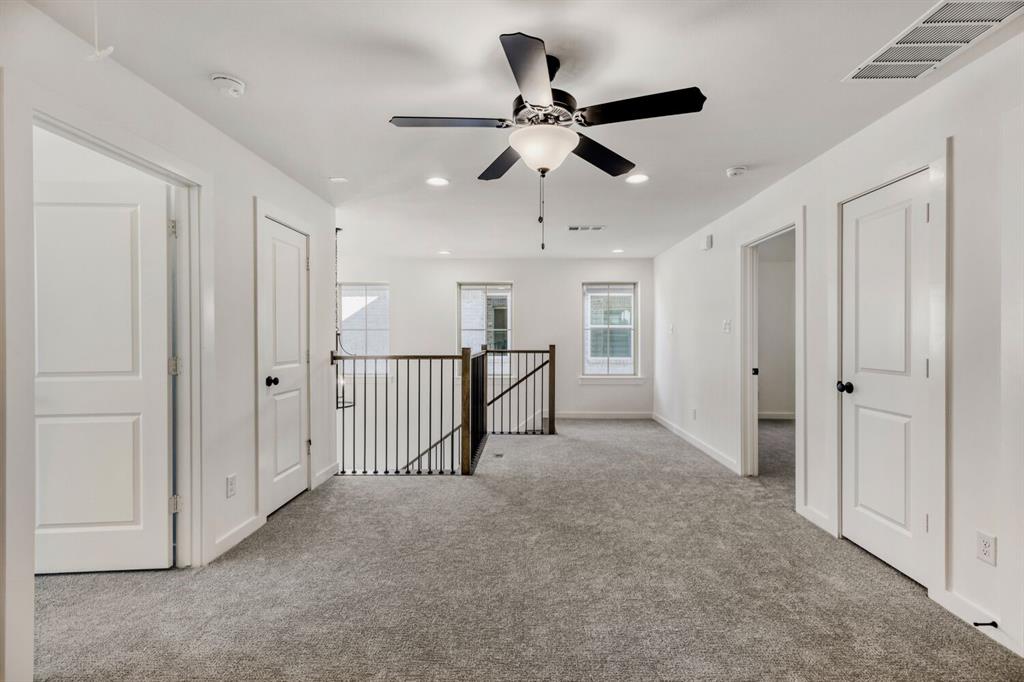 Castle Hills Northpointe Townhomes - Residential