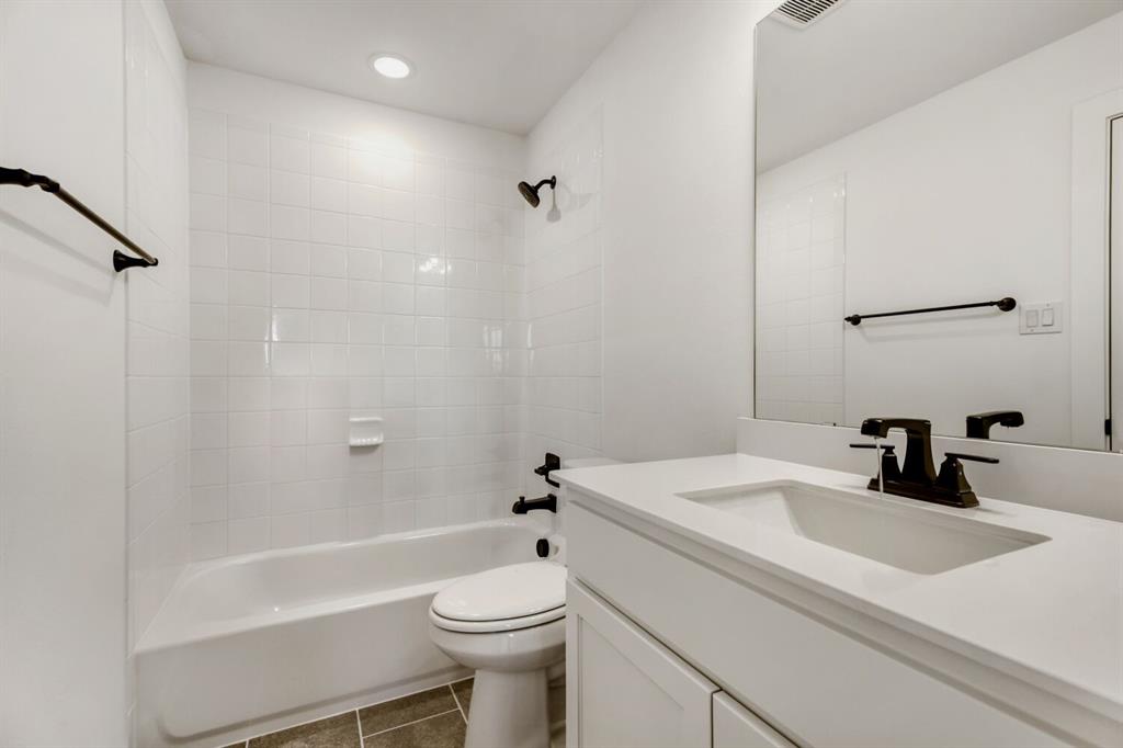 Castle Hills Northpointe Townhomes - Residential