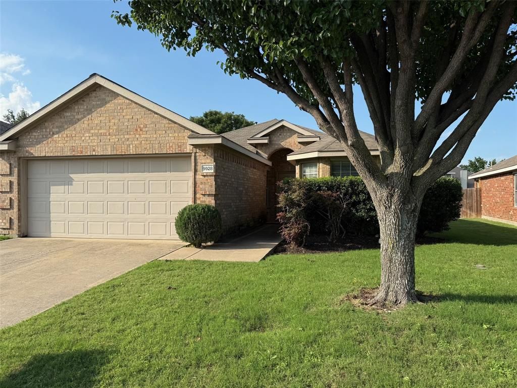 Photo of 9928 Southgate Drive, McKinney, TX 75072 (MLS # 21238878)