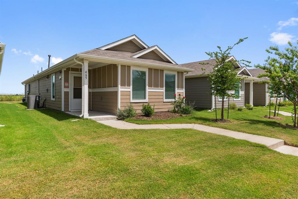 465 Corsair Way