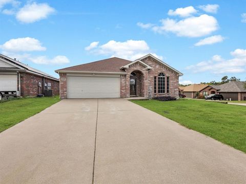3000 Prairie Hill Lane Arlington TX 76010