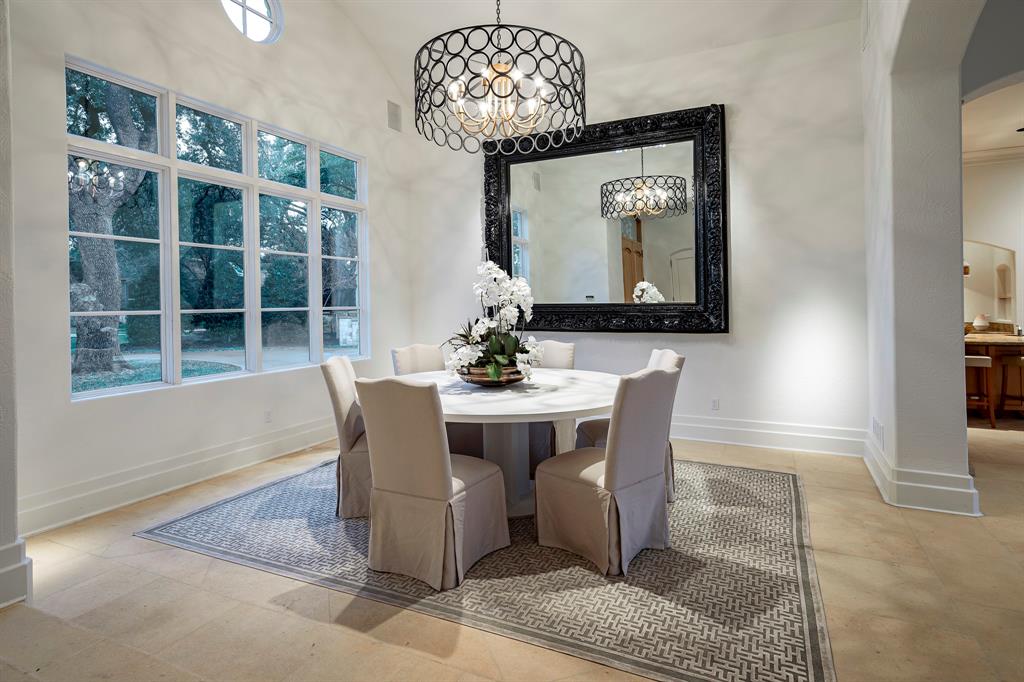 MEADERS LANE - Residential