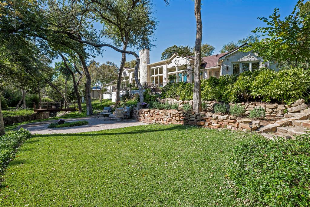 MEADERS LANE - Residential