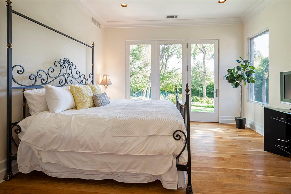 MEADERS LANE - Residential