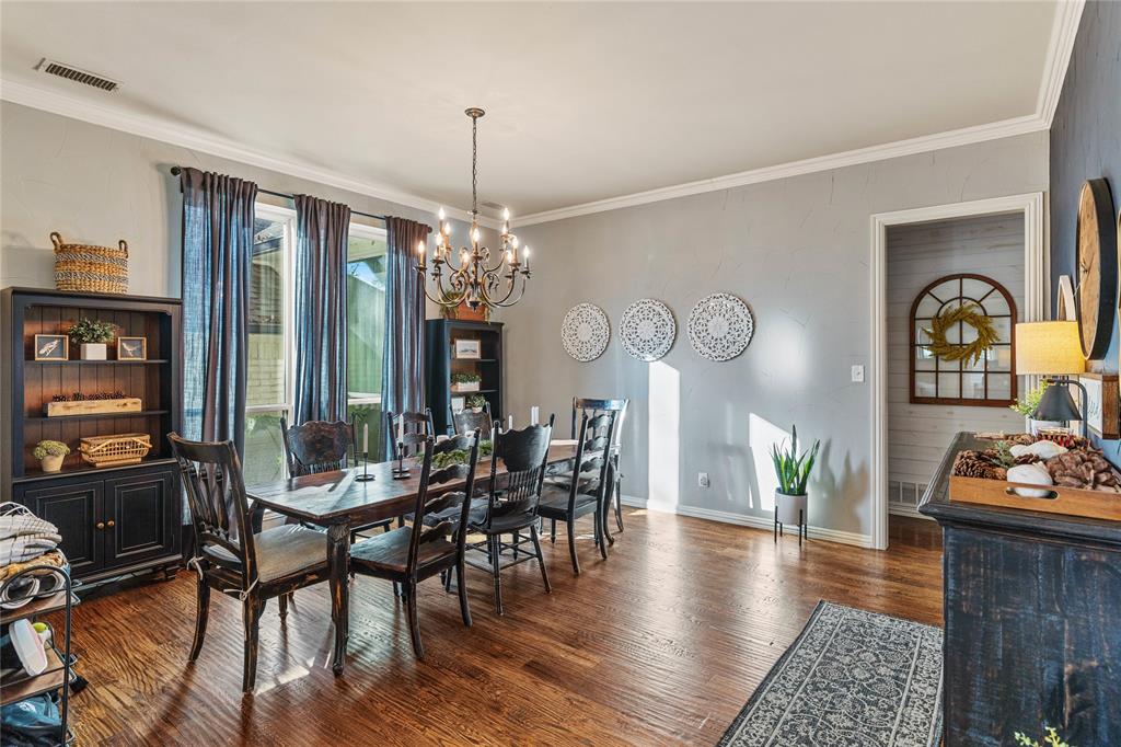 2806 Woodstream Lane
