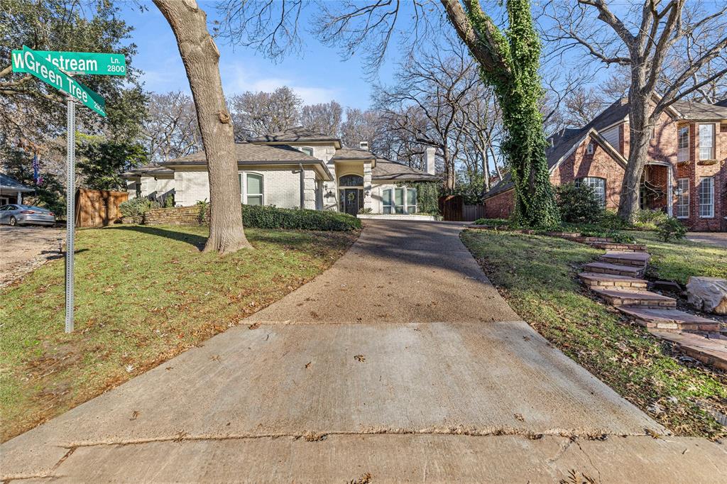 2806 Woodstream Lane
