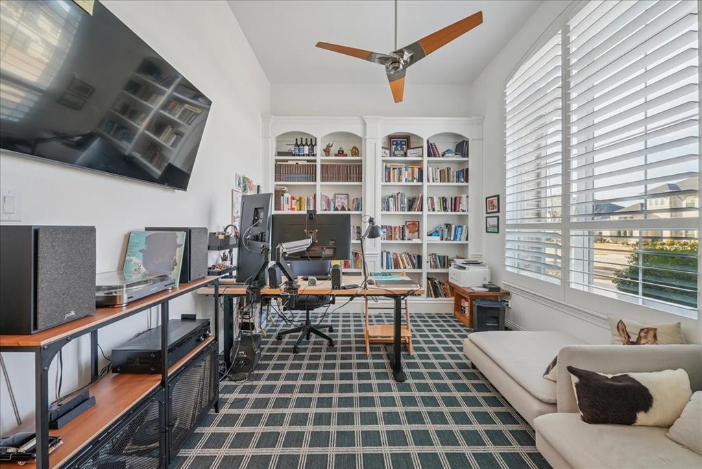 Star Trail Ph Five - Residential