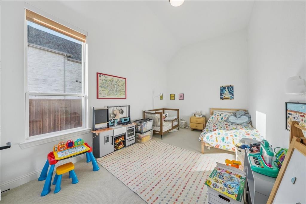 Star Trail Ph Five - Residential