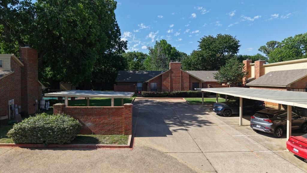 Cedar Place Garden Condminium - Residential