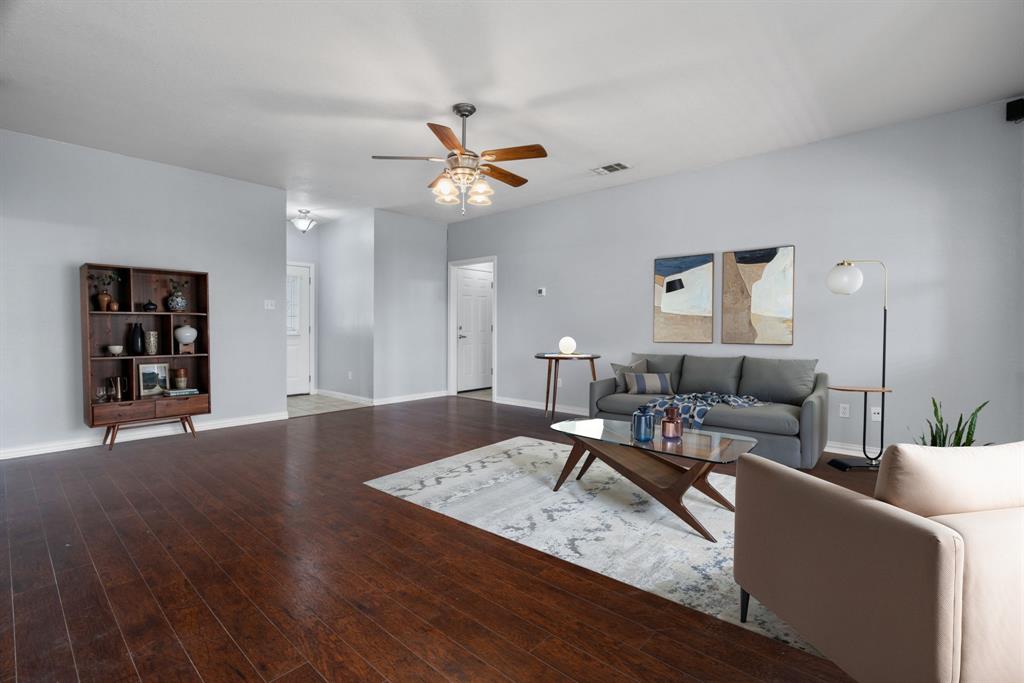 502 Sweetwater Drive
