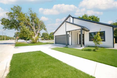 101 S Getzendaner Street Waxahachie TX 75165