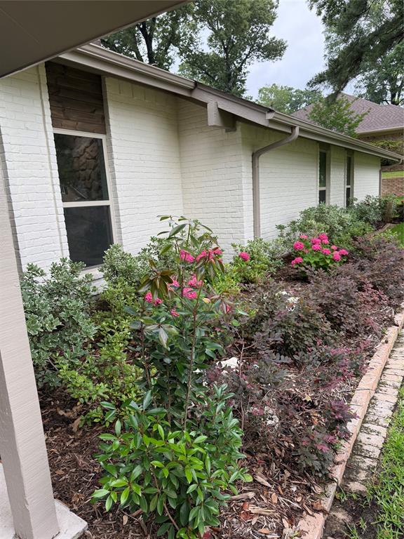 3829 Cloverdale Drive