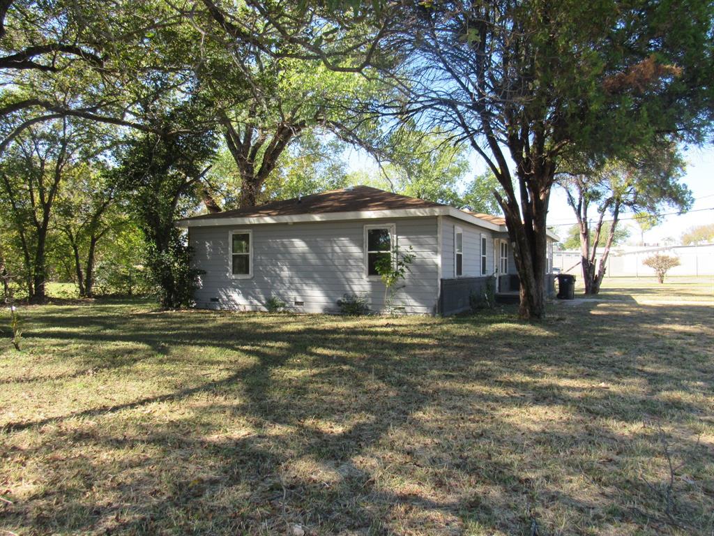 Central Villa - Residential