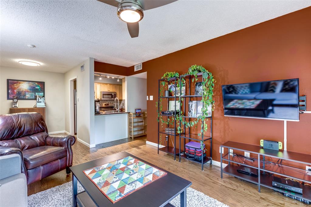 River Oaks Condos - Residential