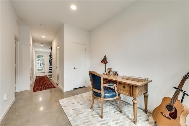 Deere Praire Twnhms - Residential Lease