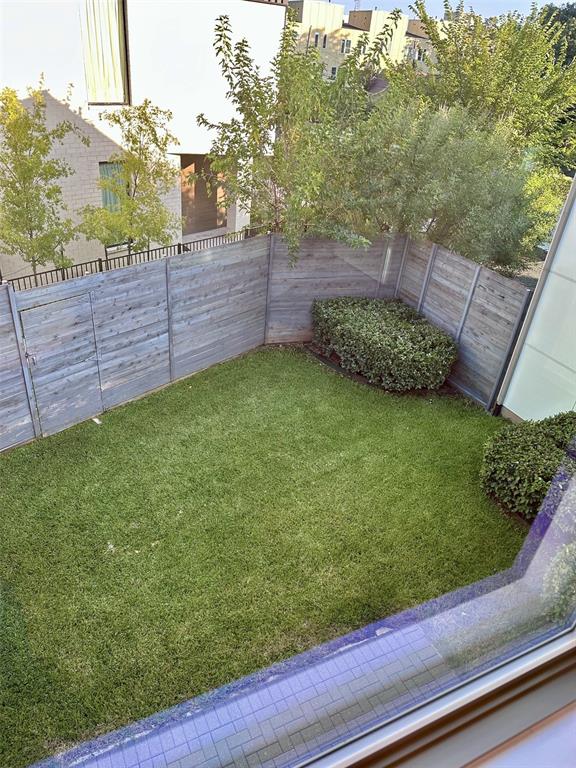 Deere Praire Twnhms - Residential Lease