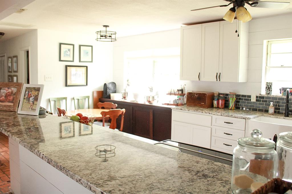 7650 Shade Tree Lane