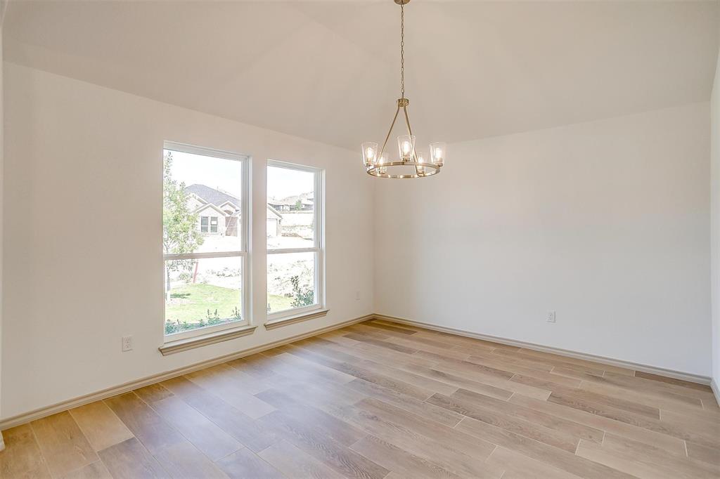6813 Trail Rock