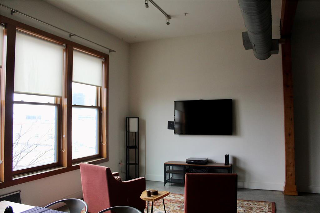 Live Oak Lofts Condo - Residential