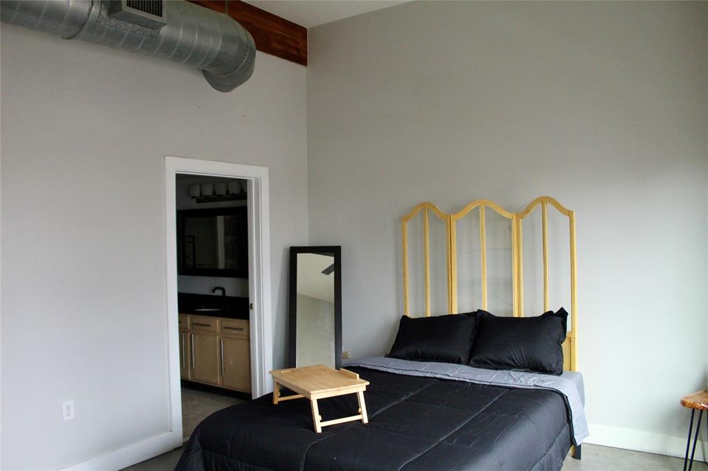 Live Oak Lofts Condo - Residential