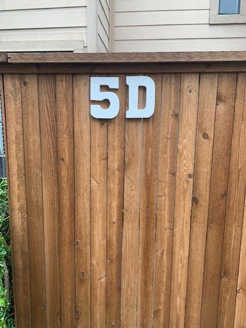 Preston Oaks Crossing Condos 01 & 02 - Residential Lease