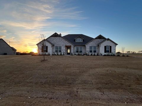 810 Valley Ridge Road Van Alstyne TX 75495