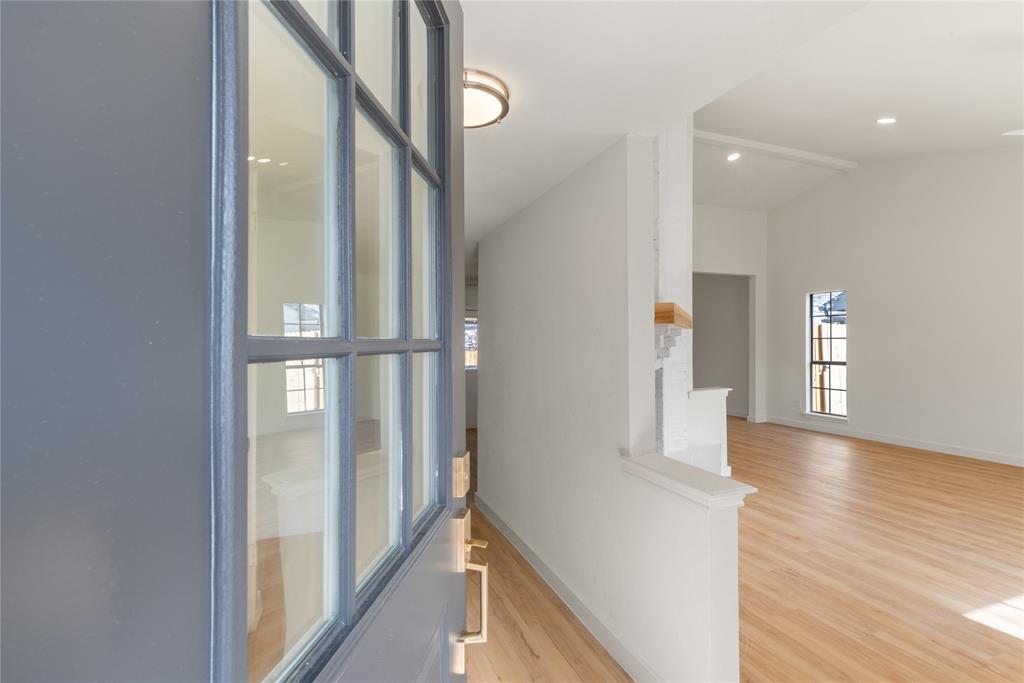 2301 Sharpshire Lane